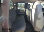 ✅ 2006 GMC Sierra 1500 • VIN: 1GTHC29D46E176380 • Lot: 46277995. Wystawiony na Copart z przebiegiem Nie podano. Bezpłatny archiwum sprzedaży aukcyjnych z USA i szczegółowy raport historii pojazdu na DreamBid. Zdjęcie 10.