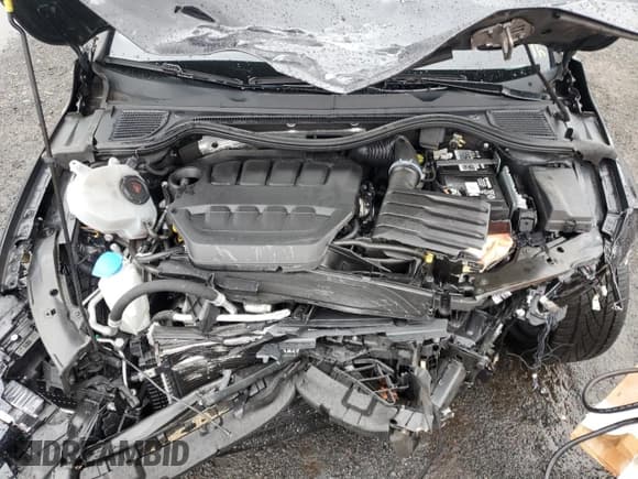 ✅ 2022 Volkswagen Golf R • VIN: WVWFB7CD6NW122569 • Lot: 84012565. Wystawiony na Copart z przebiegiem 23 852 mil. Bezpłatny archiwum sprzedaży aukcyjnych z USA i szczegółowy raport historii pojazdu na DreamBid. Zdjęcie 11.