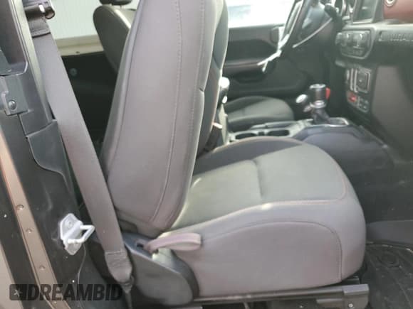 ✅ 2019 Jeep Wrangler Rubicon • VIN: 1C4HJXCG7KW594362 • Лот: 85754944. Опубликован ранее на Copart с пробегом 62 896 миль. Бесплатный доступ к архиву аукционных продаж из США и подробный отчёт об истории автомобиля на DreamBid. Изображение 10.