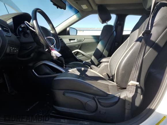 ✅ 2015 Hyundai Veloster Turbo • VIN: KMHTC6AE0FU238218 • Lot: 78644644. Wystawiony na Copart z przebiegiem 66 484 mil. Bezpłatny archiwum sprzedaży aukcyjnych z USA i szczegółowy raport historii pojazdu na DreamBid. Zdjęcie 7.