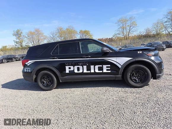 ✅ 2021 Ford Police Interceptor Utility • VIN: 1FM5K8AC1MNA02657 • Lot: 81521844. Wystawiony na Copart z przebiegiem 72 859 mil. Bezpłatny archiwum sprzedaży aukcyjnych z USA i szczegółowy raport historii pojazdu na DreamBid. Zdjęcie 14.