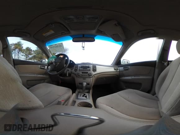 ✅ 2007 Kia Optima LX • VIN: KNAGE123775158245 • Lot: 41202339. Wystawiony na IAAI z przebiegiem 206 826 mil. Bezpłatny archiwum sprzedaży aukcyjnych z USA i szczegółowy raport historii pojazdu na DreamBid. Zdjęcie 19.