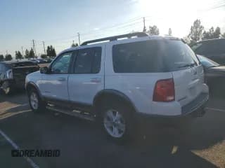 ✅ 2005 Ford Explorer XLT • VIN: 1FMZU63E35ZA27004 • Lot: 86866505. Wystawiony na Copart z przebiegiem 144 710 mil. Bezpłatny archiwum sprzedaży aukcyjnych z USA i szczegółowy raport historii pojazdu na DreamBid. Zdjęcie 2.