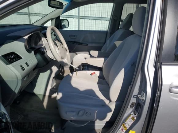 ✅ 2013 Toyota Sienna LE • VIN: 5TDKK3DC6DS360272 • Лот: 85086495. Опубликован ранее на Copart с пробегом 150 190 миль. Бесплатный доступ к архиву аукционных продаж из США и подробный отчёт об истории автомобиля на DreamBid. Изображение 7.