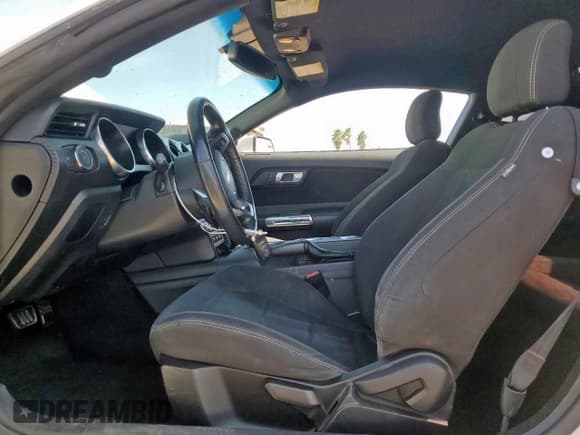 ✅ 2018 Ford Mustang EcoBoost • VIN: 1FA6P8TH0J5113933 • Lot: 92417315. Listed on Copart with 149,735 mi. Free auction sales archive from the USA and detailed vehicle history report at DreamBid. Image 7.