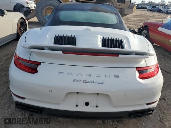 ✅ 2017 Porsche 911 Turbo • VIN: WP0CD2A94HS178830 • Lot: 73753954. Wystawiony na Copart z przebiegiem Nie podano. Bezpłatny archiwum sprzedaży aukcyjnych z USA i szczegółowy raport historii pojazdu na DreamBid. Zdjęcie 6.