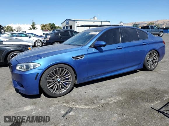✅ 2016 BMW M5 • VIN: WBSFV9C57GG343387 • Lot: 73416564. Listed on Copart with 71,131 mi. Free auction sales archive from the USA and detailed vehicle history report at DreamBid. Image 1.