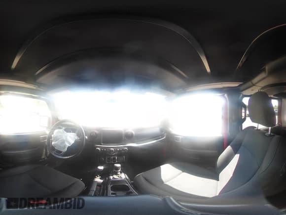 ✅ 2021 Jeep Wrangler Unlimited Willys • VIN: 1C4HJXDN1MW855355 • Lot: 42627107. Wystawiony na IAAI z przebiegiem 80 315 mil. Bezpłatny archiwum sprzedaży aukcyjnych z USA i szczegółowy raport historii pojazdu na DreamBid. Zdjęcie 19.