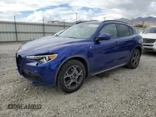 ✅ 2022 Alfa Romeo Stelvio Ti • VIN: ZASPAKBN1N7D41753 • Lot: 81437575. Wystawiony na Copart z przebiegiem 13 355 mil. Bezpłatny archiwum sprzedaży aukcyjnych z USA i szczegółowy raport historii pojazdu na DreamBid. Zdjęcie 1.