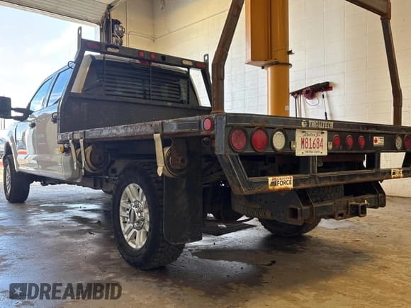 ✅ 2017 Ford F-350 Platinum • VIN: 1FT8W3B64HEC04920 • Lot: 60251165. Listed on Copart with 185,023 mi. Free auction sales archive from the USA and detailed vehicle history report at DreamBid. Image 3.