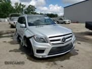 ✅ 2016 Mercedes-Benz GL 550 • VIN: 4JGDF7DE4GA707438 • Lot: 66001945. Wystawiony na Copart z przebiegiem 102 091 mil. Bezpłatny archiwum sprzedaży aukcyjnych z USA i szczegółowy raport historii pojazdu na DreamBid. Zdjęcie 15.
