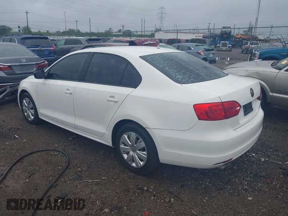 ✅ 2012 Volkswagen Jetta S • VIN: 3VW1K7AJXCM382289 • Lot: 41631292. Listed on IAAI with 92,764 mi. Free auction sales archive from the USA and detailed vehicle history report at DreamBid. Image 3.