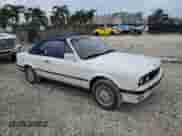 1992 BMW 3 Series z VIN WBABB2317NEC29787, wystawiony jako Copart lot #74238544 z przebiegiem 159 697 mil mil oraz Czysty tytuł • Clean title. Historia ofert i sprzedaży dostępna na DreamBid. Obrazek 4.