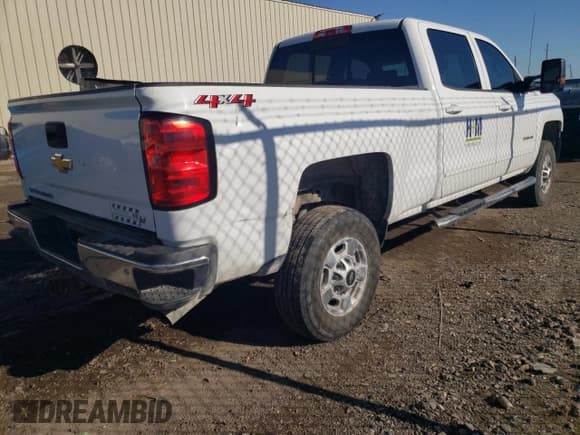 ✅ 2018 Chevrolet Silverado 2500HD LT • VIN: 1GC1KVEG3JF185029 • Lot: 89381045. Wystawiony na Copart z przebiegiem 155 849 mil. Bezpłatny archiwum sprzedaży aukcyjnych z USA i szczegółowy raport historii pojazdu na DreamBid. Zdjęcie 3.