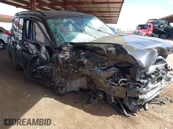 ✅ 2023 Volkswagen Atlas SE • VIN: 1V2HR2CA9PC543976 • Lot: 43144268. Wystawiony na IAAI z przebiegiem 30 296 mil. Bezpłatny archiwum sprzedaży aukcyjnych z USA i szczegółowy raport historii pojazdu na DreamBid. Zdjęcie 1.