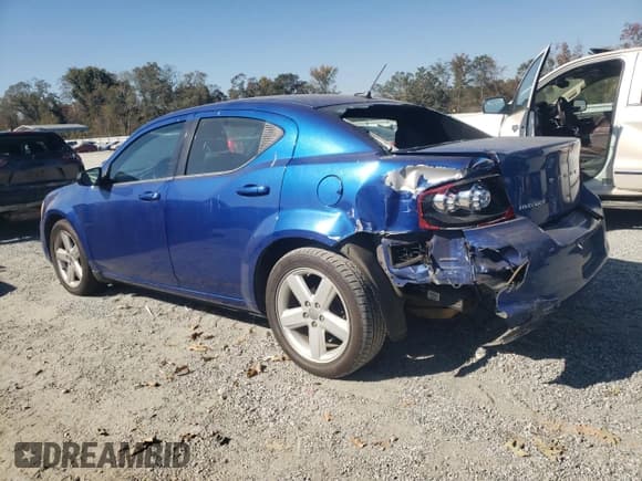 ✅ 2013 Dodge Avenger SE • VIN: 1C3CDZAB9DN551496 • Лот: 76565564. Опубликован ранее на Copart с пробегом 208 132 миль. Бесплатный доступ к архиву аукционных продаж из США и подробный отчёт об истории автомобиля на DreamBid. Изображение 2.