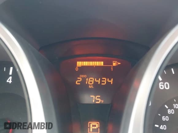 ✅ 2016 Nissan Juke S • VIN: JN8AF5MR9GT601400 • Lot: 42260295. Wystawiony na IAAI z przebiegiem 218 434 mil. Bezpłatny archiwum sprzedaży aukcyjnych z USA i szczegółowy raport historii pojazdu na DreamBid. Zdjęcie 15.