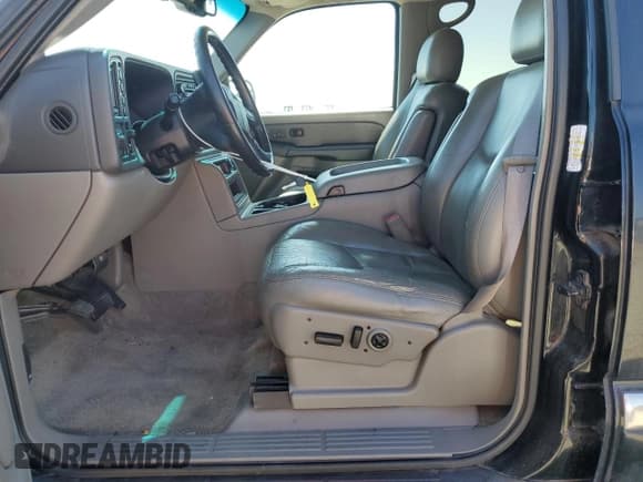 ✅ 2003 GMC Yukon XL SLT • VIN: 3GKFK16Z43G171354 • Лот: 62671455. Опубликован ранее на Copart с пробегом 204 277 миль. Бесплатный доступ к архиву аукционных продаж из США и подробный отчёт об истории автомобиля на DreamBid. Изображение 7.