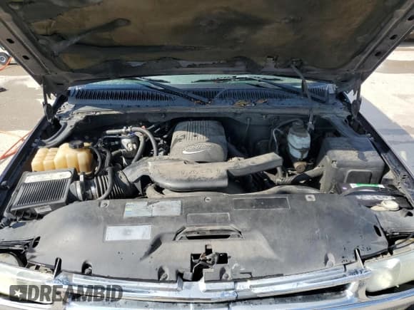 ✅ 2004 Chevrolet Tahoe LS • VIN: 1GNEC13T64R121410 • Lot: 70395744. Listed on Copart with 179,973 mi. Free auction sales archive from the USA and detailed vehicle history report at DreamBid. Image 12.