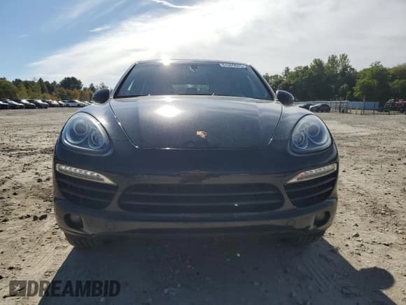 ✅ 2013 Porsche Cayenne Diesel • VIN: WP1AF2A21DLA36796 • Lot: 84369035. Wystawiony na Copart z przebiegiem 613 567 mil. Bezpłatny archiwum sprzedaży aukcyjnych z USA i szczegółowy raport historii pojazdu na DreamBid. Zdjęcie 5.