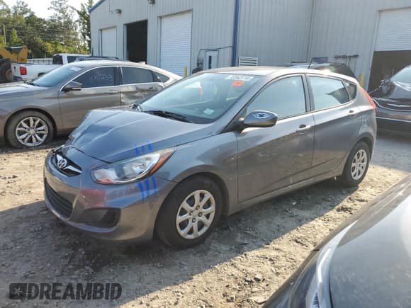 ✅ 2014 Hyundai Accent GS • VIN: KMHCT5AE5EU153237 • Лот: 72343114. Опубликован ранее на Copart с пробегом 172 960 миль. Бесплатный доступ к архиву аукционных продаж из США и подробный отчёт об истории автомобиля на DreamBid. Изображение 1.