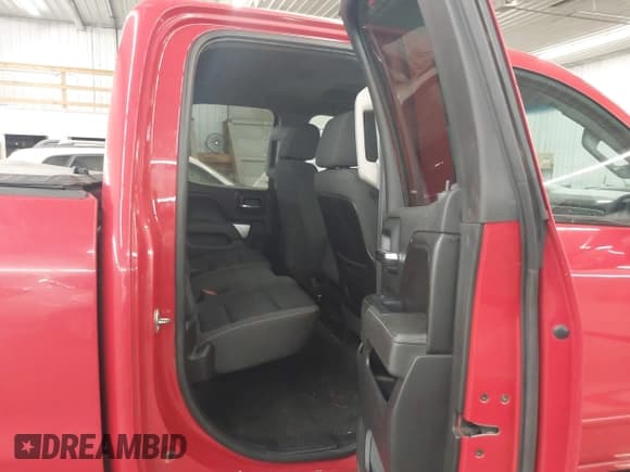 ✅ 2015 Chevrolet Silverado 2500HD LT • VIN: 1GC2KVEG0FZ527739 • Lot: 42731082. Wystawiony na IAAI z przebiegiem 301 898 mil. Bezpłatny archiwum sprzedaży aukcyjnych z USA i szczegółowy raport historii pojazdu na DreamBid. Zdjęcie 8.