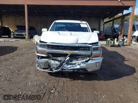 2018 Chevrolet Silverado 1500 LT с VIN 3GCUKREC2JG364033, выставлен на аукционе IAAI как лот 43484667 с пробегом 121 868 миль миль и . История ставок и продаж доступна на DreamBid. Изображение 12.