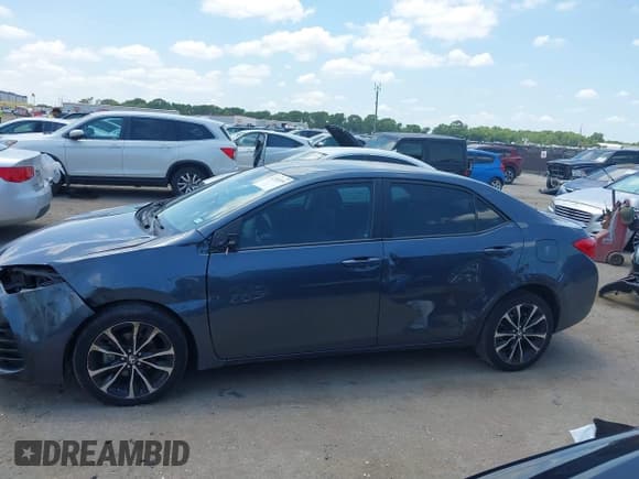 ✅ 2018 Toyota Corolla L • VIN: 2T1BURHE2JC992893 • Lot: 42702559. Listed on IAAI with 98,663 mi. Free auction sales archive from the USA and detailed vehicle history report at DreamBid. Image 14.