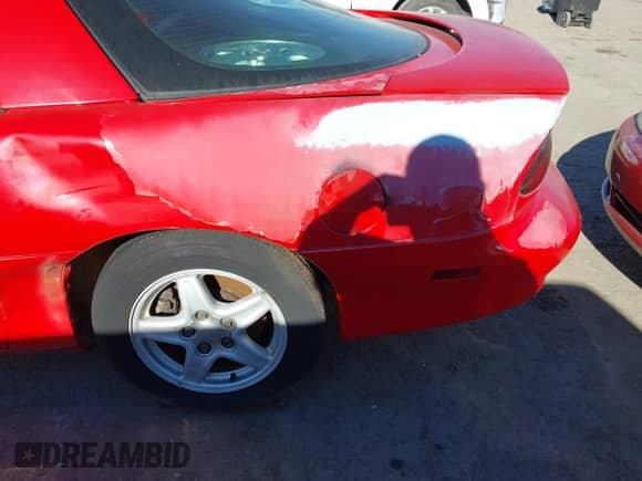 1999 Chevrolet Camaro z VIN 2G1FP22K1X2136722, wystawiony jako IAAI lot #41378981 z przebiegiem Nie podano mil oraz . Historia ofert i sprzedaży dostępna na DreamBid. Obrazek 6.