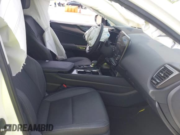 ✅ 2025 Lexus NX 250 Premium • VIN: 2T2GDCAZ0SC017127 • Lot: 42325758. Wystawiony na IAAI z przebiegiem 9 735 mil. Bezpłatny archiwum sprzedaży aukcyjnych z USA i szczegółowy raport historii pojazdu na DreamBid. Zdjęcie 5.