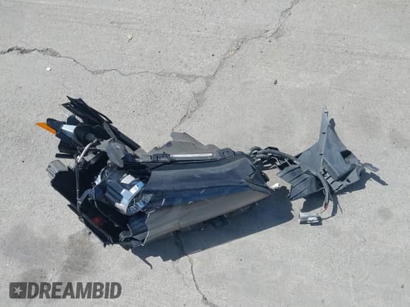 ✅ 2019 Lexus NX 300 • VIN: JTJBARBZ8K2192651 • Lot: 42111207. Wystawiony na IAAI z przebiegiem 148 393 mil. Bezpłatny archiwum sprzedaży aukcyjnych z USA i szczegółowy raport historii pojazdu na DreamBid. Zdjęcie 12.