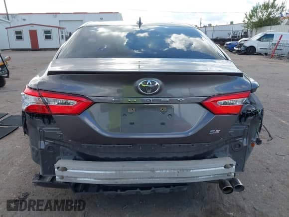 2020 Toyota Camry SE with VIN 4T1G11AK8LU939715, listed as a IAAI auction lot 43295305 with 100,539 mi miles and . Bid and sale history available at DreamBid. Image 17.