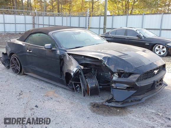 ✅ 2021 Ford Mustang EcoBoost • VIN: 1FATP8UH6M5103235 • Lot: 40711543. Wystawiony na IAAI z przebiegiem 52 470 mil. Bezpłatny archiwum sprzedaży aukcyjnych z USA i szczegółowy raport historii pojazdu na DreamBid. Zdjęcie 6.