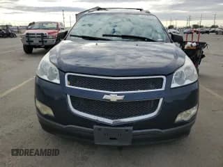 ✅ 2010 Chevrolet Traverse LS • VIN: 1GNLVEED7AS105526 • Lot: 85298245. Wystawiony na Copart z przebiegiem 194 683 mil. Bezpłatny archiwum sprzedaży aukcyjnych z USA i szczegółowy raport historii pojazdu na DreamBid. Zdjęcie 5.