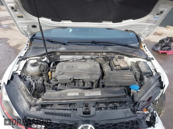 ✅ 2016 Volkswagen Golf GTI S • VIN: 3VW4T7AU2GM028681 • Лот: 38348446. Опубликован ранее на IAAI с пробегом 91 631 миль. Бесплатный доступ к архиву аукционных продаж из США и подробный отчёт об истории автомобиля на DreamBid. Изображение 10.