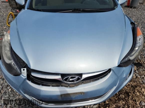 ✅ 2013 Hyundai Elantra GLS • VIN: KMHDH4AE7DU502462 • Lot: 82062565. Listed on Copart with 72,706 mi. Free auction sales archive from the USA and detailed vehicle history report at DreamBid. Image 11.