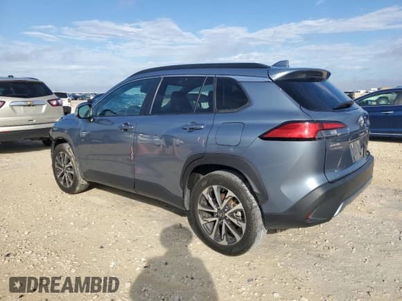 ✅ 2023 Toyota Corolla Cross XLE • VIN: 7MUEAAAG7PV058575 • Lot: 89834585. Listed on Copart with 43,492 mi. Free auction sales archive from the USA and detailed vehicle history report at DreamBid. Image 2.