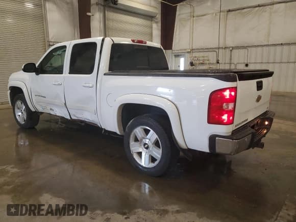✅ 2007 Chevrolet Silverado 1500 LTZ • VIN: 2GCEK13Y171508984 • Lot: 64838095. Listed on Copart with 185,141 mi. Free auction sales archive from the USA and detailed vehicle history report at DreamBid. Image 2.