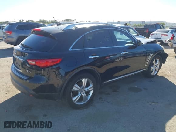 ✅ 2010 Infiniti FX • VIN: JN8AS1MU0AM800426 • Lot: 43486069. Wystawiony na IAAI z przebiegiem 129 265 mil. Bezpłatny archiwum sprzedaży aukcyjnych z USA i szczegółowy raport historii pojazdu na DreamBid. Zdjęcie 4.