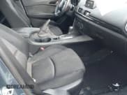 ✅ 2014 Mazda 3 i Touring • VIN: JM1BM1V77E1143182 • Лот: 42618688. Опубликован ранее на IAAI с пробегом Не указан. Бесплатный доступ к архиву аукционных продаж из США и подробный отчёт об истории автомобиля на DreamBid. Изображение 5.