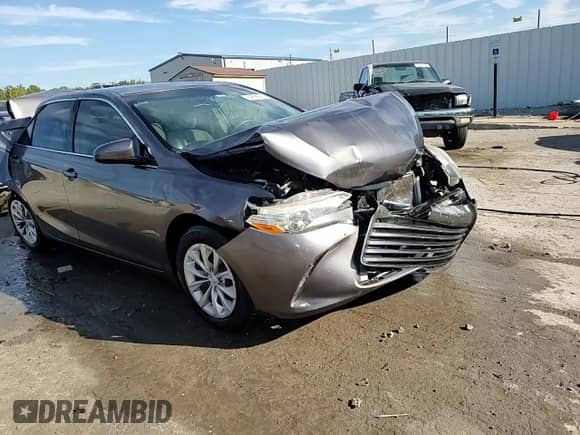 2015 Toyota Camry LE with VIN 4T4BF1FK4FR468970, listed as a Copart auction lot 84889785 with 105,624 mi miles and Non repairable. Bid and sale history available at DreamBid. Image 13.