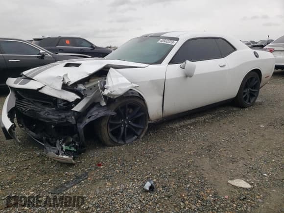 ✅ 2017 Dodge Challenger SXT • VIN: 2C3CDZAG4HH573206 • Lot: 45562223. Wystawiony na Copart z przebiegiem 70 502 mil. Bezpłatny archiwum sprzedaży aukcyjnych z USA i szczegółowy raport historii pojazdu na DreamBid. Zdjęcie 1.