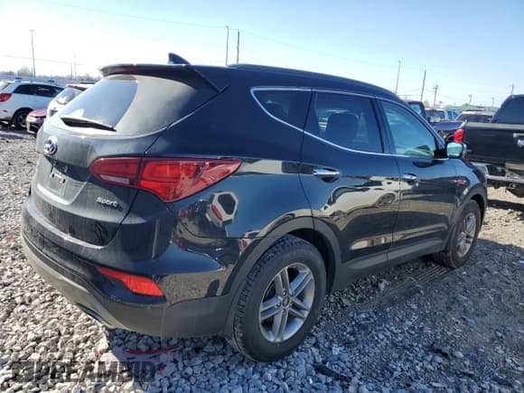 ✅ 2018 Hyundai Santa Fe 2.4L • VIN: 5NMZU3LB9JH064159 • Лот: 40932804. Опубликован ранее на Copart с пробегом 56 313 миль. Бесплатный доступ к архиву аукционных продаж из США и подробный отчёт об истории автомобиля на DreamBid. Изображение 3.