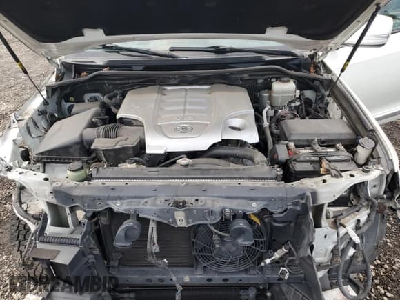 ✅ 2013 Toyota Land Cruiser • VIN: JTMHY7AJ3D4019801 • Lot: 93525245. Wystawiony na Copart z przebiegiem 149 604 mil. Bezpłatny archiwum sprzedaży aukcyjnych z USA i szczegółowy raport historii pojazdu na DreamBid. Zdjęcie 12.