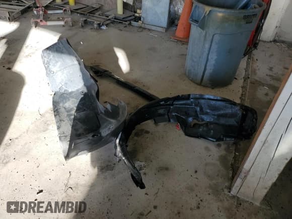 ✅ 2009 Chevrolet Silverado 1500 Work Truck • VIN: 1GCEK14C39Z140076 • Lot: 82075285. Listed on Copart with 92,647 mi. Free auction sales archive from the USA and detailed vehicle history report at DreamBid. Image 12.