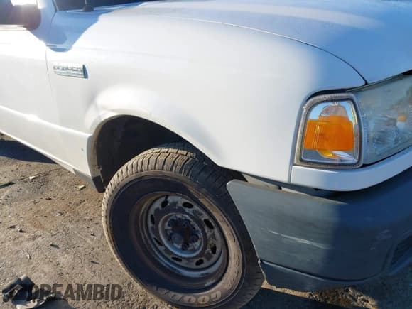 ✅ 2006 Ford Ranger XL • VIN: 1FTYR14U06PA50747 • Lot: 43365477. Wystawiony na IAAI z przebiegiem 193 095 mil. Bezpłatny archiwum sprzedaży aukcyjnych z USA i szczegółowy raport historii pojazdu na DreamBid. Zdjęcie 17.