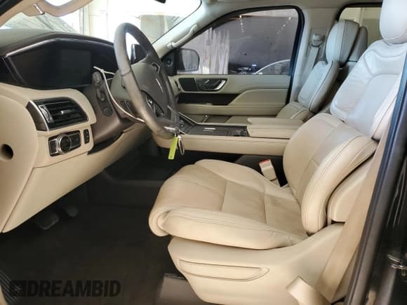 ✅ 2018 Lincoln Navigator Reserve • VIN: 5LMJJ2LT4JEL03363 • Лот: 87284985. Опубликован ранее на Copart с пробегом 84 667 миль. Бесплатный доступ к архиву аукционных продаж из США и подробный отчёт об истории автомобиля на DreamBid. Изображение 7.