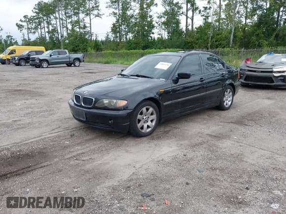 ✅ 2004 BMW 3 Series 325i • VIN: WBAEV33474KR28791 • Lot: 43064226. Listed on IAAI with 131,914 mi. Free auction sales archive from the USA and detailed vehicle history report at DreamBid. Image 2.