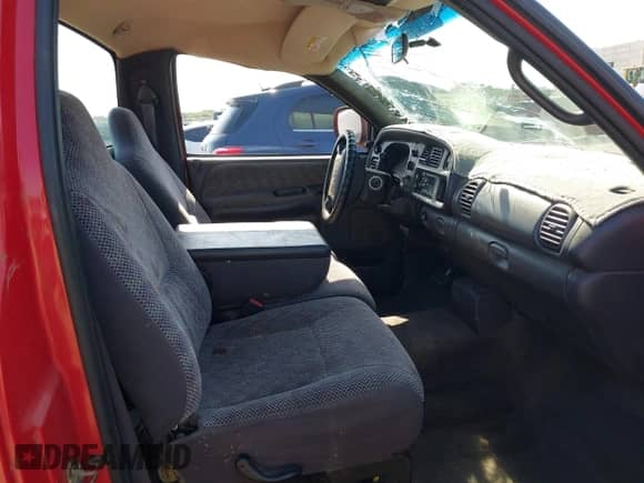 2001 Dodge 1500 with VIN 1B7HC16Z11S735176, listed as a IAAI auction lot 42701943 with 268,564 mi miles and . Bid and sale history available at DreamBid. Image 5.