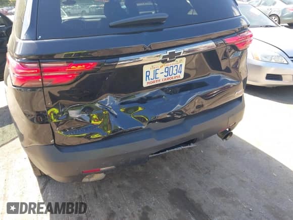 2023 Chevrolet Traverse RS with VIN 1GNERJKW0PJ261238, listed as a IAAI auction lot 42216461 with 33,289 mi miles and . Bid and sale history available at DreamBid. Image 6.